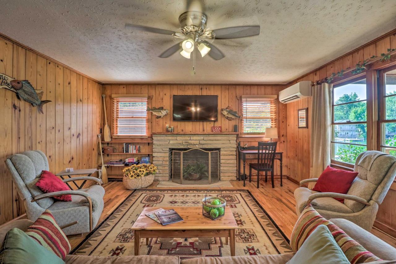 Waterfront Lake Martin Home With Grill And Beach! Eclectic Εξωτερικό φωτογραφία